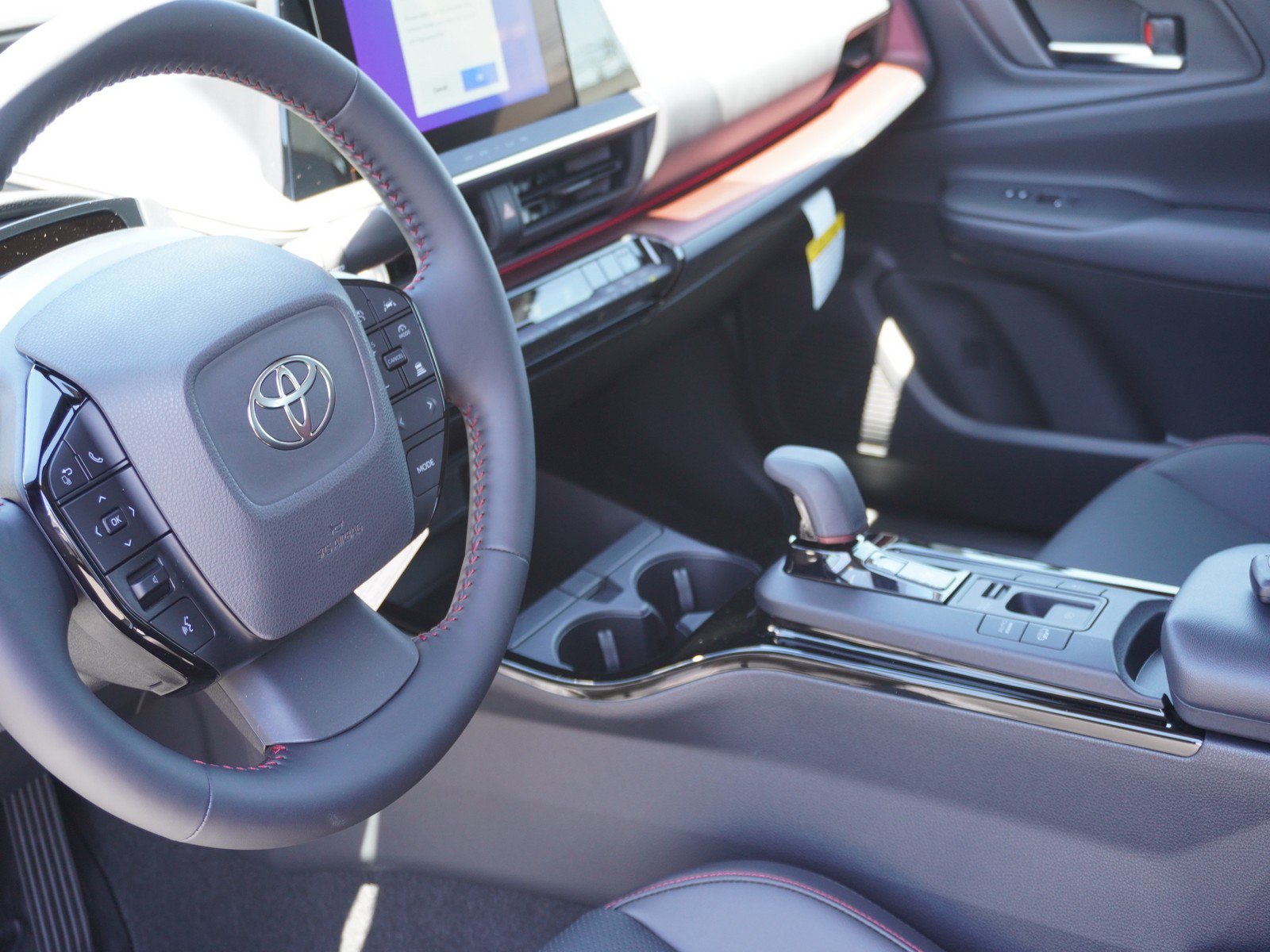 New 2026 Toyota Prius Plug-In Hybrid FWD image 21