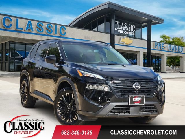 Used 2026 Nissan Rogue Dark Armor FWD image 1