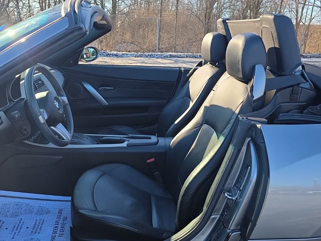 Used 2005 BMW Z4 3.0i image 15