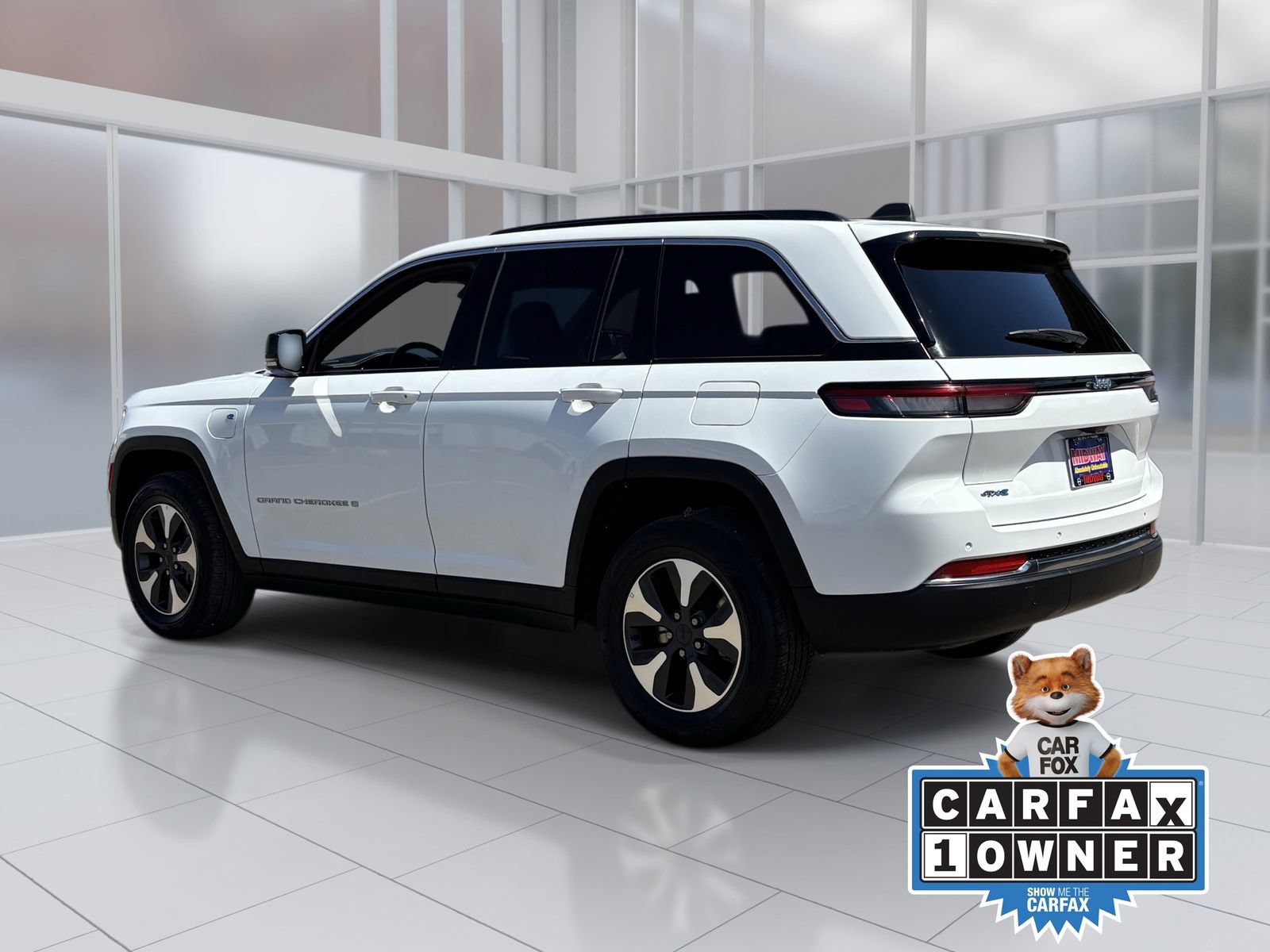 Used 2024 Jeep Grand Cherokee Limited 4xe AWD/4WD image 4