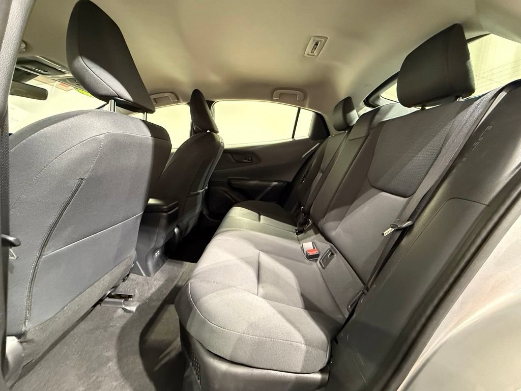 Certified 2025 Toyota Prius LE FWD image 17