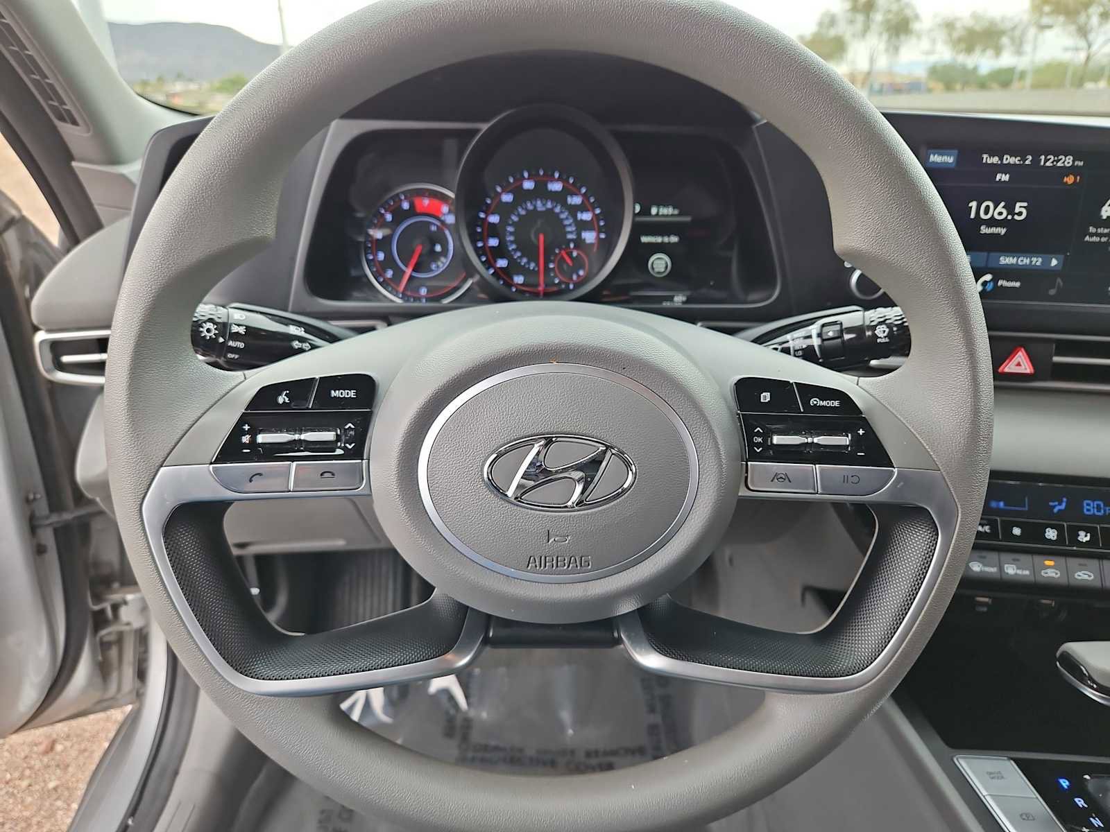 Certified 2023 Hyundai Elantra SEL w/ Preferred Accessory Package image 22