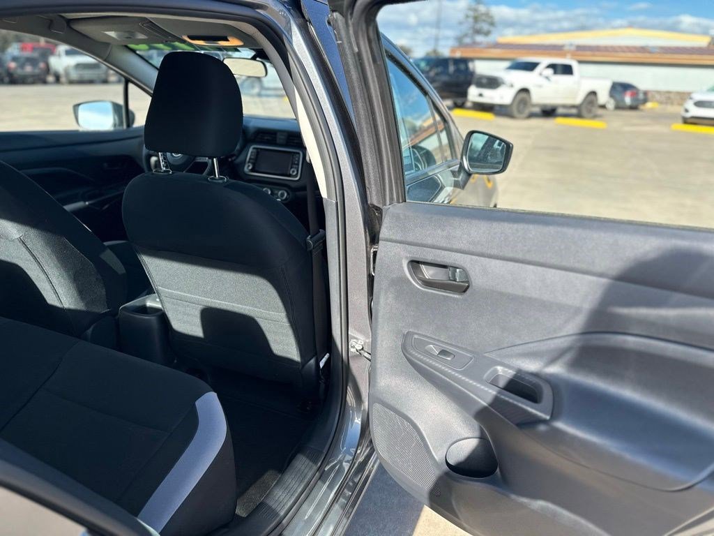 Used 2025 Nissan Versa S w/ Trunk Package image 10