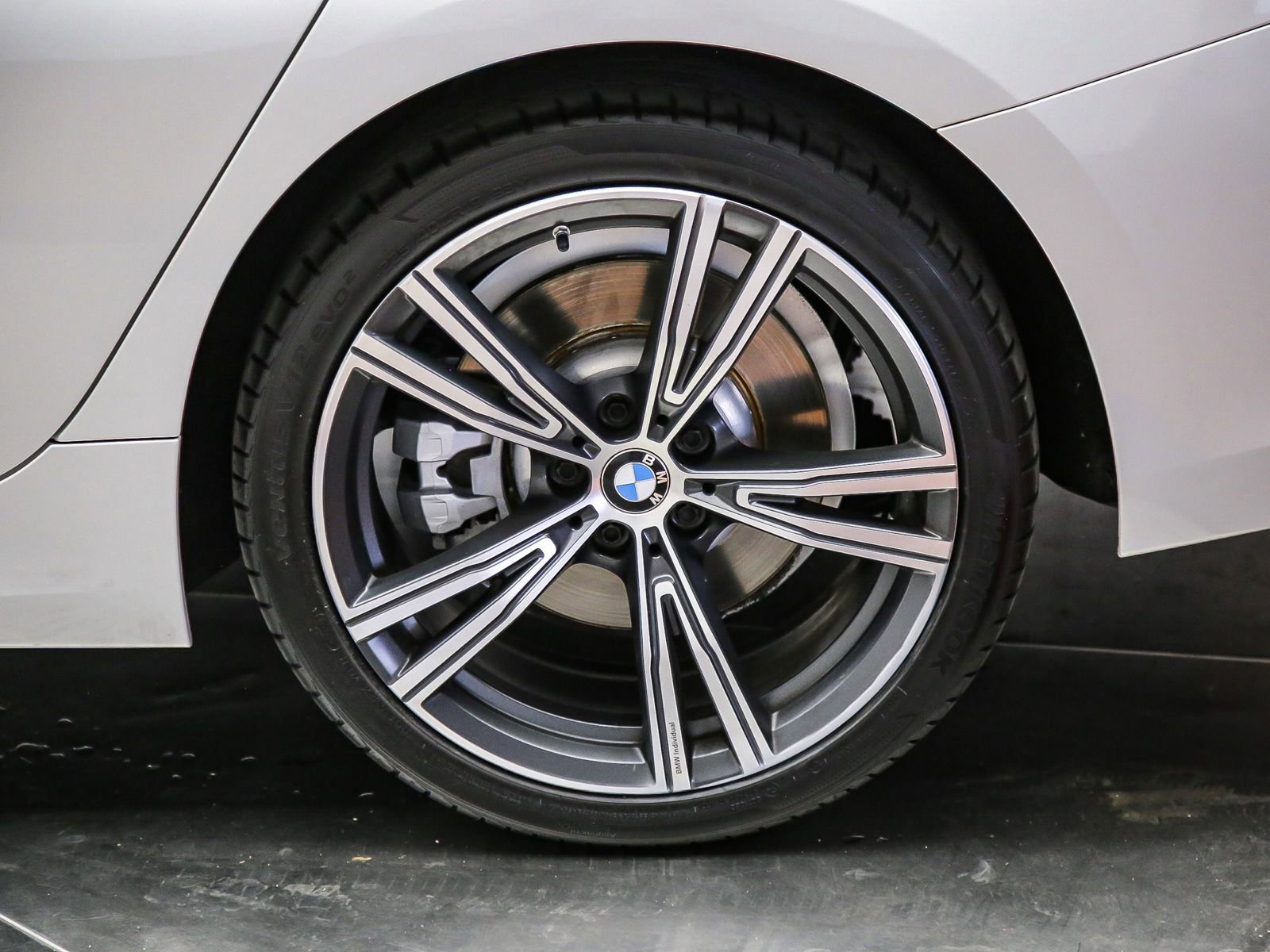 Used 2023 BMW 330i Sedan w/ Convenience Package RWD image 11