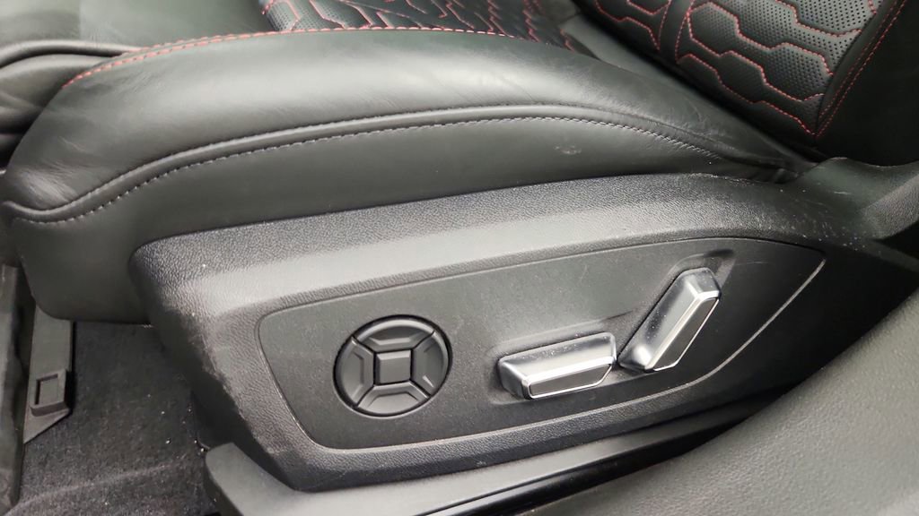 Used 2021 Audi RS 7 Sportback w/ Carbon Optic Package image 34