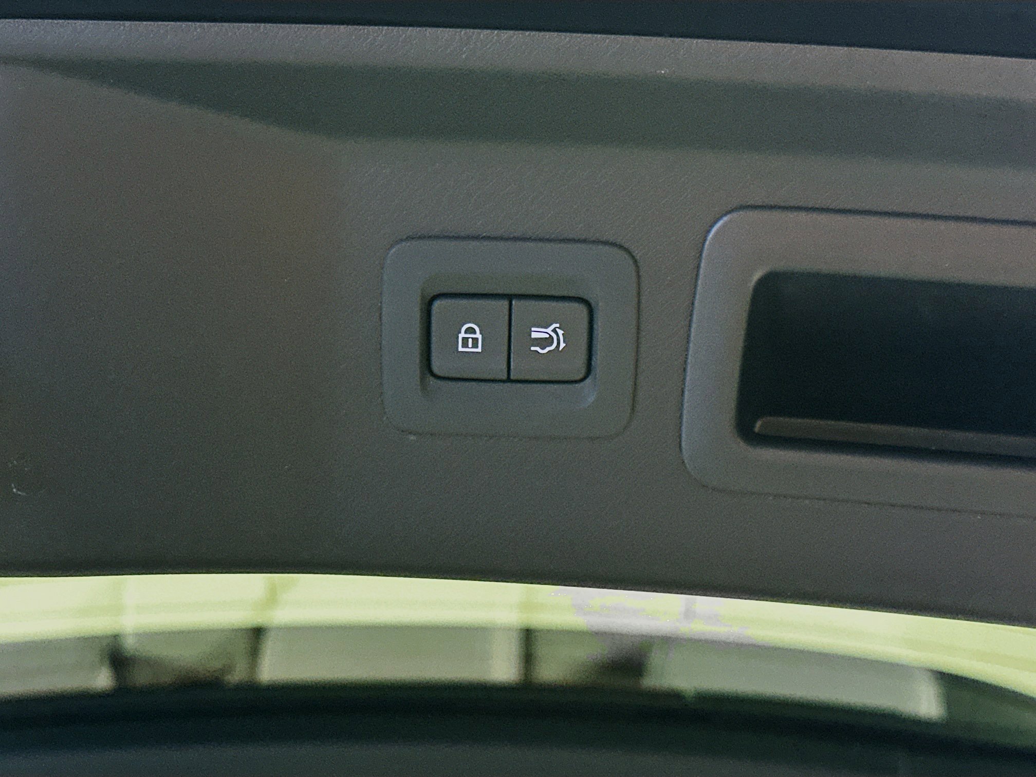 Used 2024 MAZDA CX-90 Plug-In Hybrid w/ Premium Pkg AWD/4WD image 32