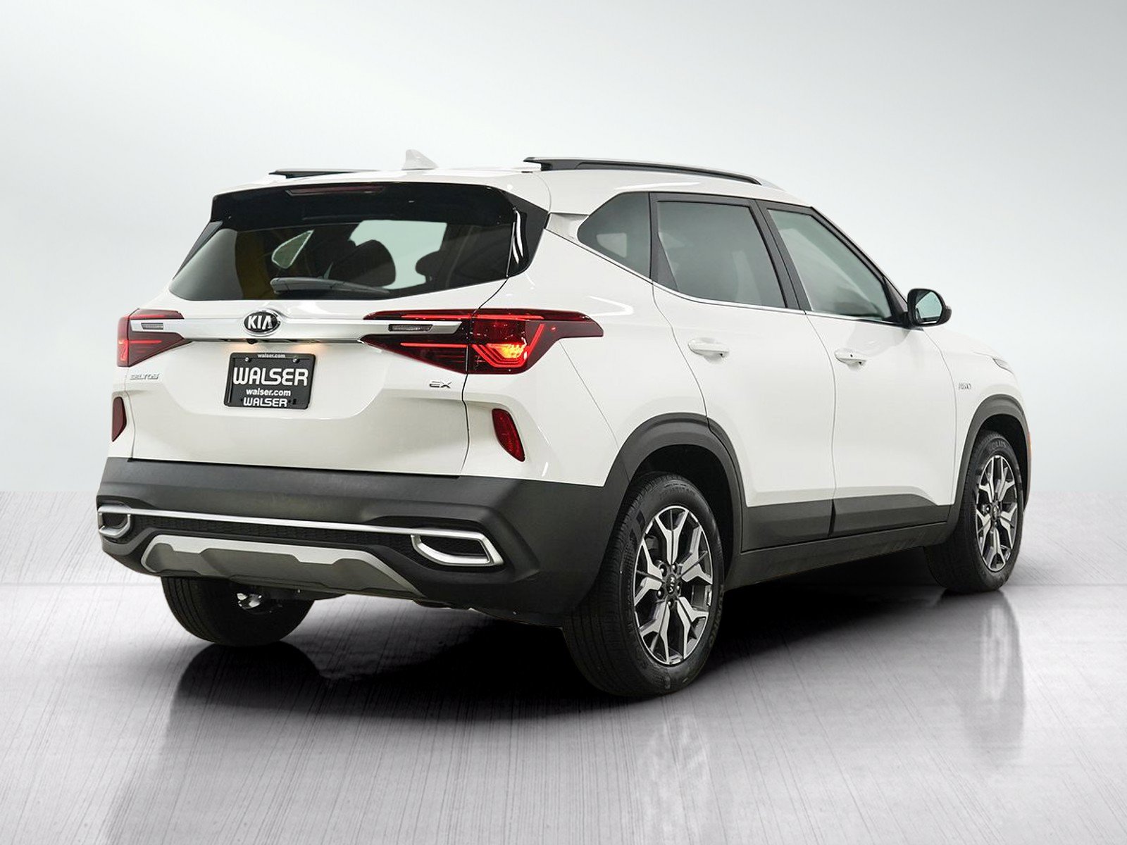 Used 2021 Kia Seltos EX AWD/4WD image 5