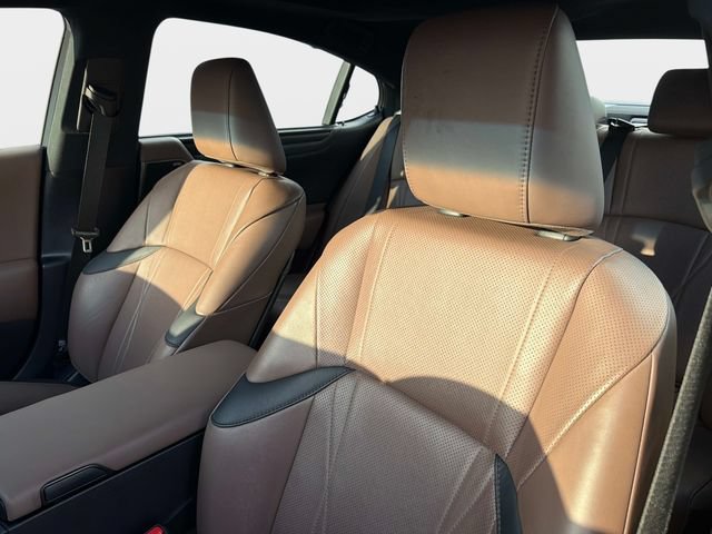 Used 2024 Lexus ES 350 Ultra Luxury w/ Accessory Package (Z2) FWD image 20