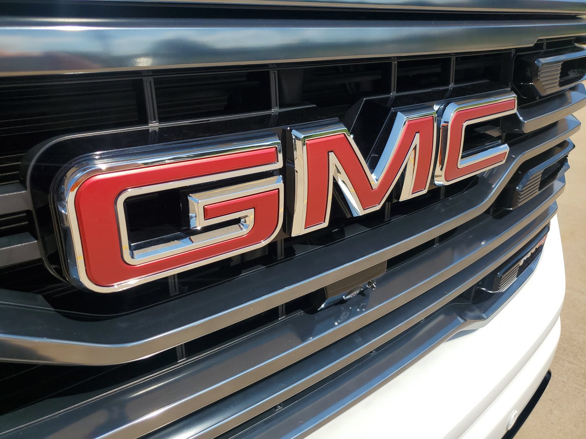 Used 2024 GMC Sierra 1500 AT4 w/ Technology Package AWD/4WD image 37