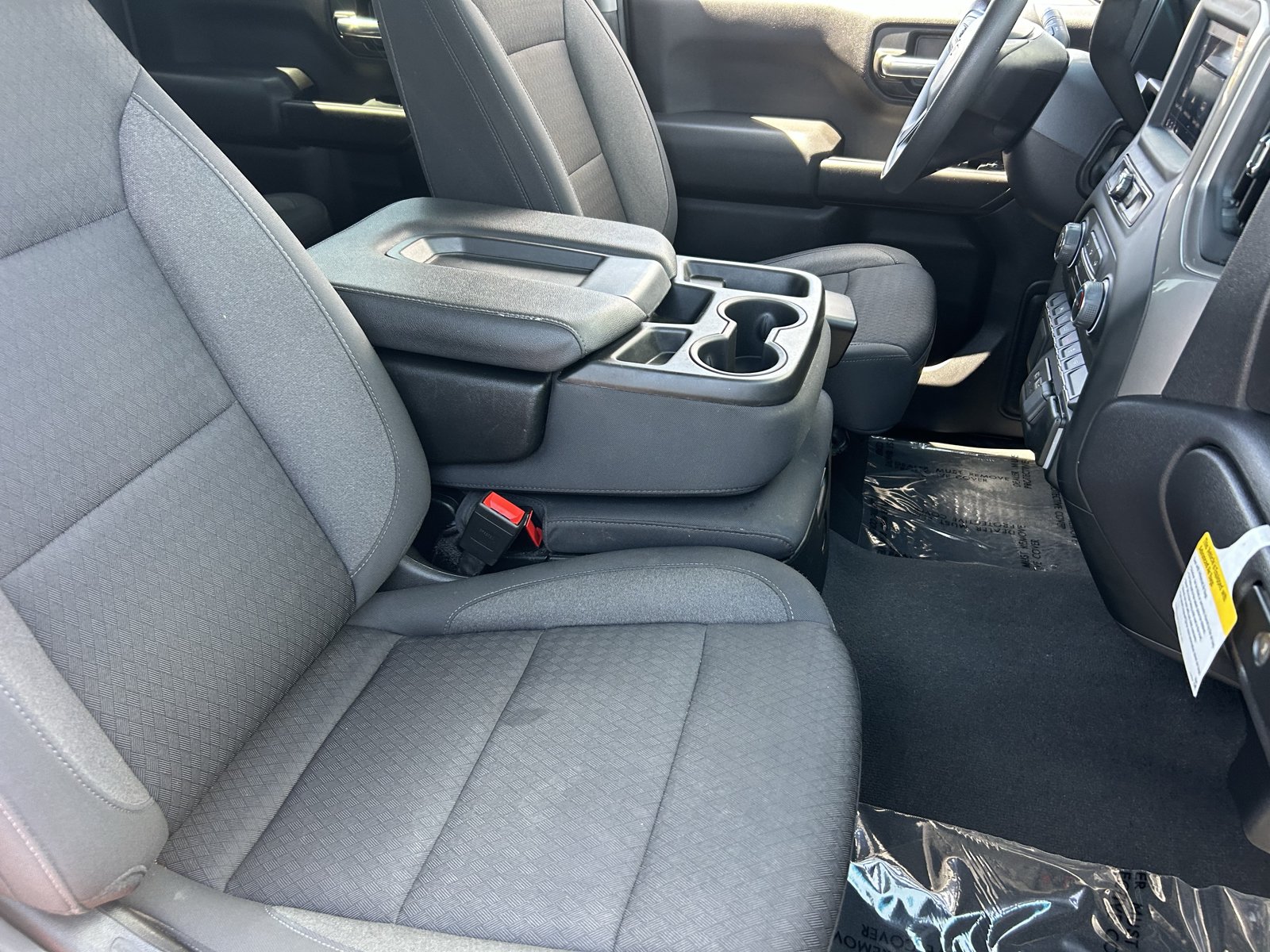 Used 2024 Chevrolet Silverado 1500 Custom w/ Turbomax Blackout Package RWD image 10