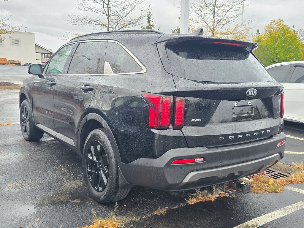 Used 2021 Kia Sorento S AWD/4WD image 5