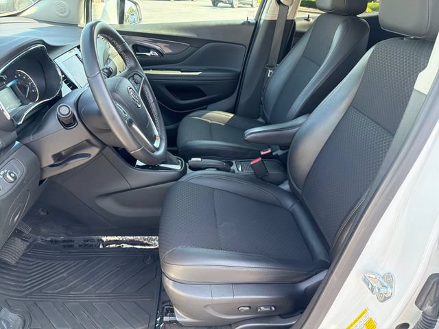 Used 2022 Buick Encore Preferred w/ Safety Package AWD/4WD image 9