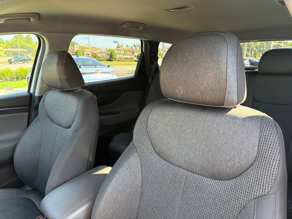 Used 2020 Hyundai Santa Fe SE FWD image 23