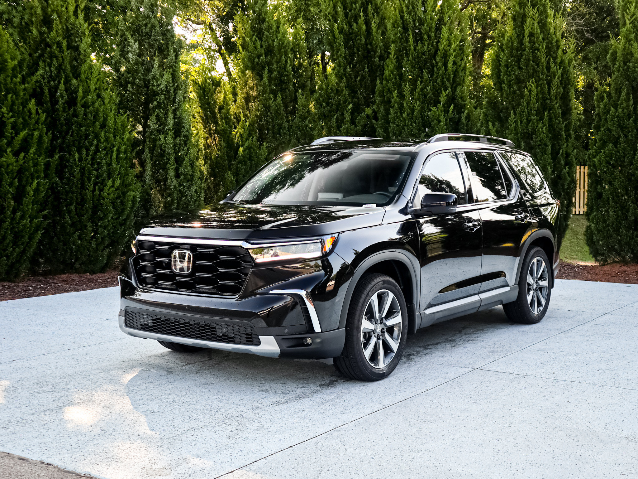 Used 2025 Honda Pilot Touring image 5