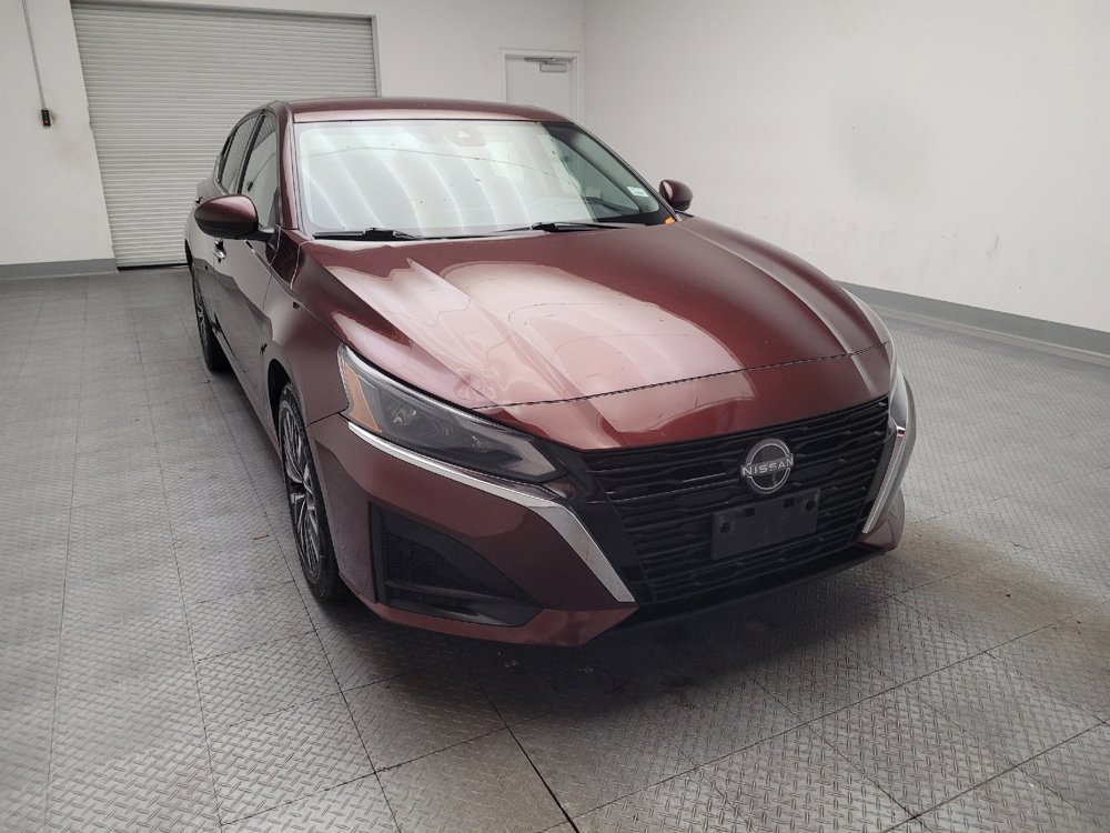 Used 2023 Nissan Altima 2.5 SV AWD/4WD image 14