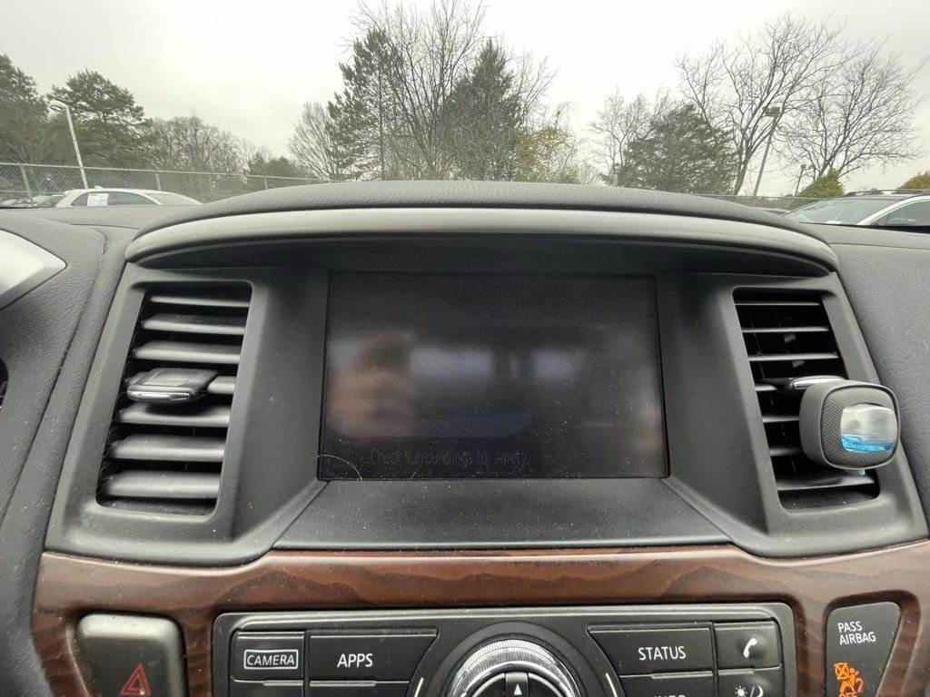 Used 2019 Nissan Pathfinder Platinum image 43