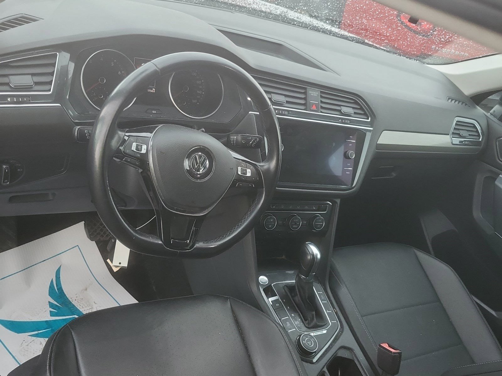 Used 2018 Volkswagen Tiguan SE AWD/4WD image 11