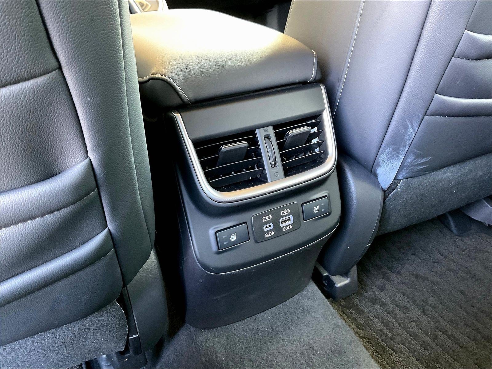 Used 2023 Subaru Outback Limited AWD/4WD image 10