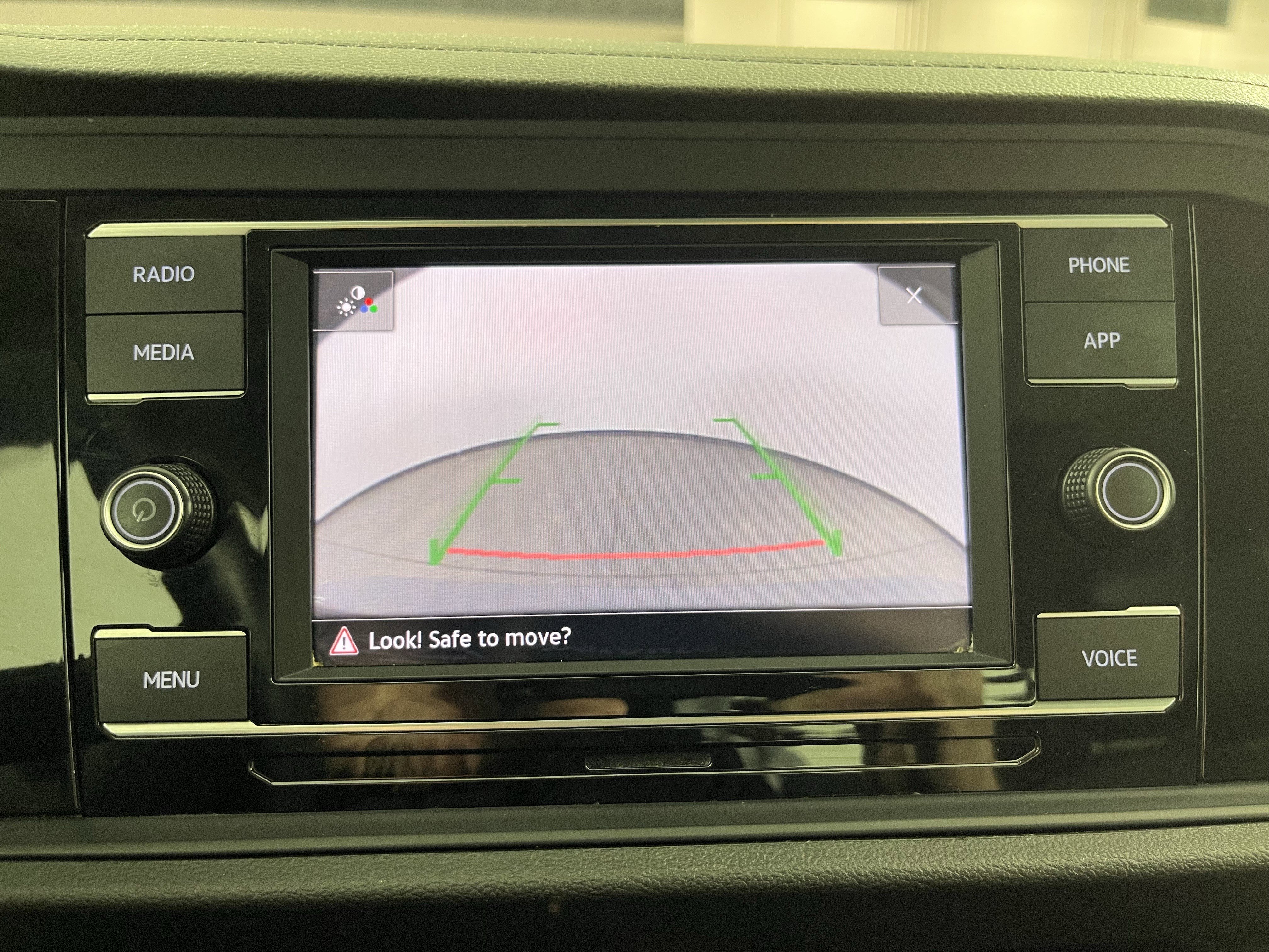 Certified 2023 Volkswagen Jetta SE image 25