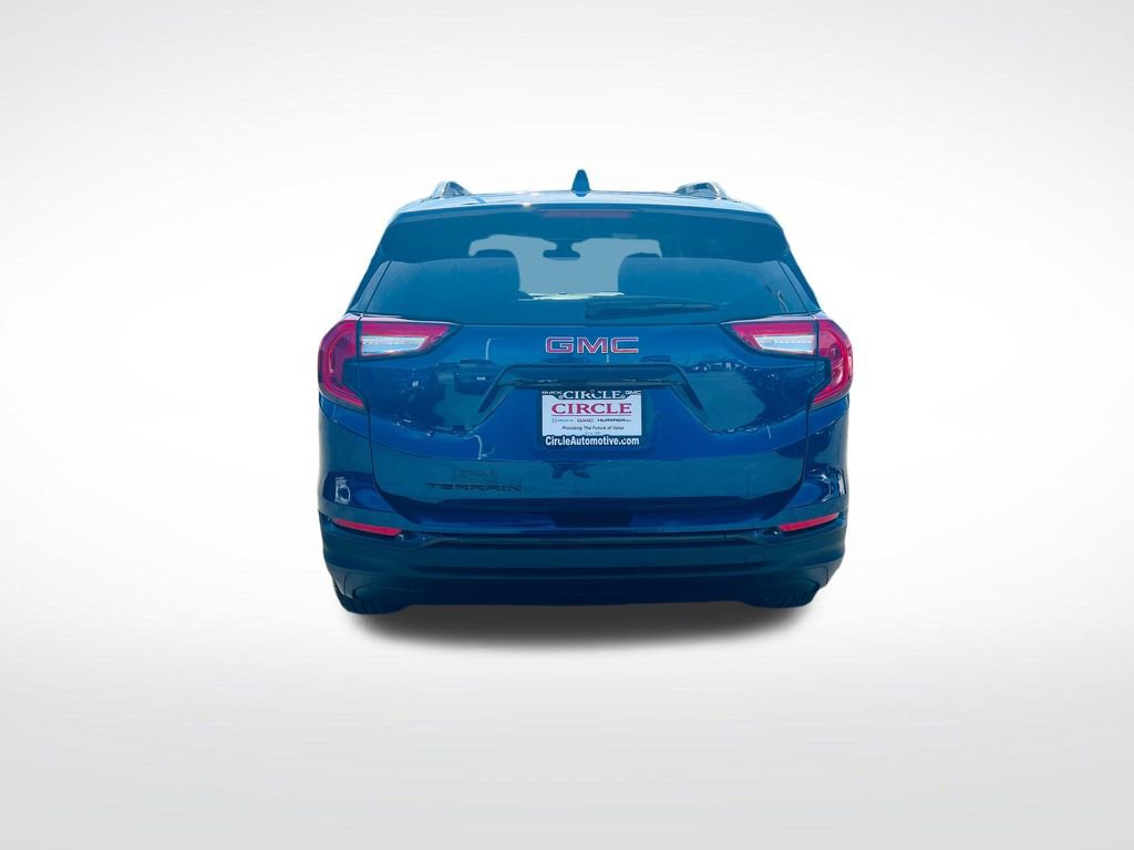 Used 2022 GMC Terrain SLE w/ Driver Convenience Package image 6