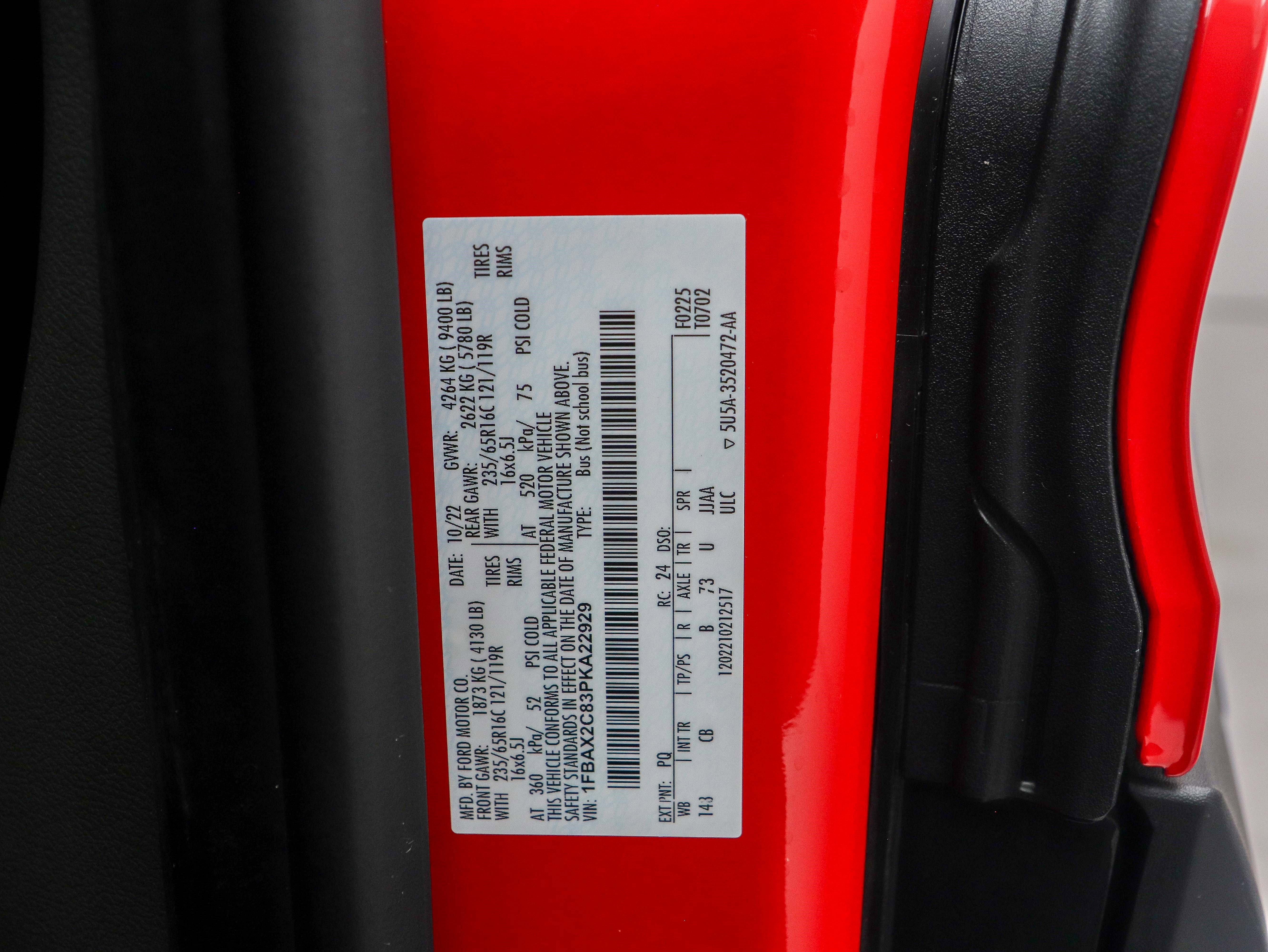 Used 2023 Ford Transit 350 XLT image 30