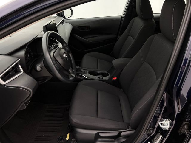 Used 2025 Toyota Corolla LE FWD image 11