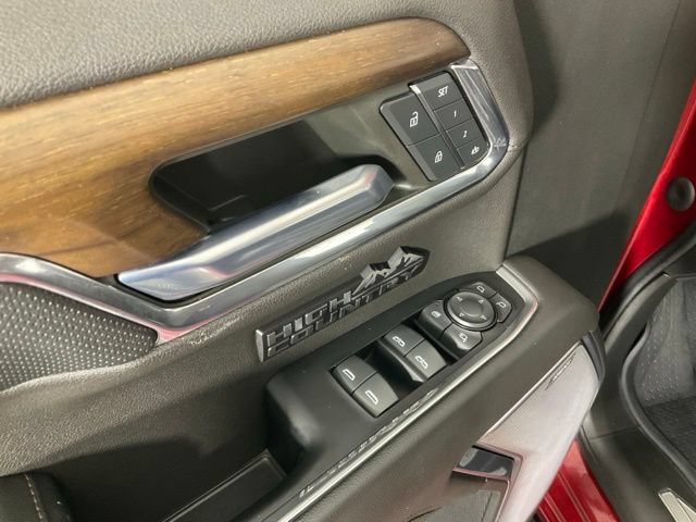 Used 2022 Chevrolet Silverado 1500 High Country w/ High Country Premium Package AWD/4WD image 28