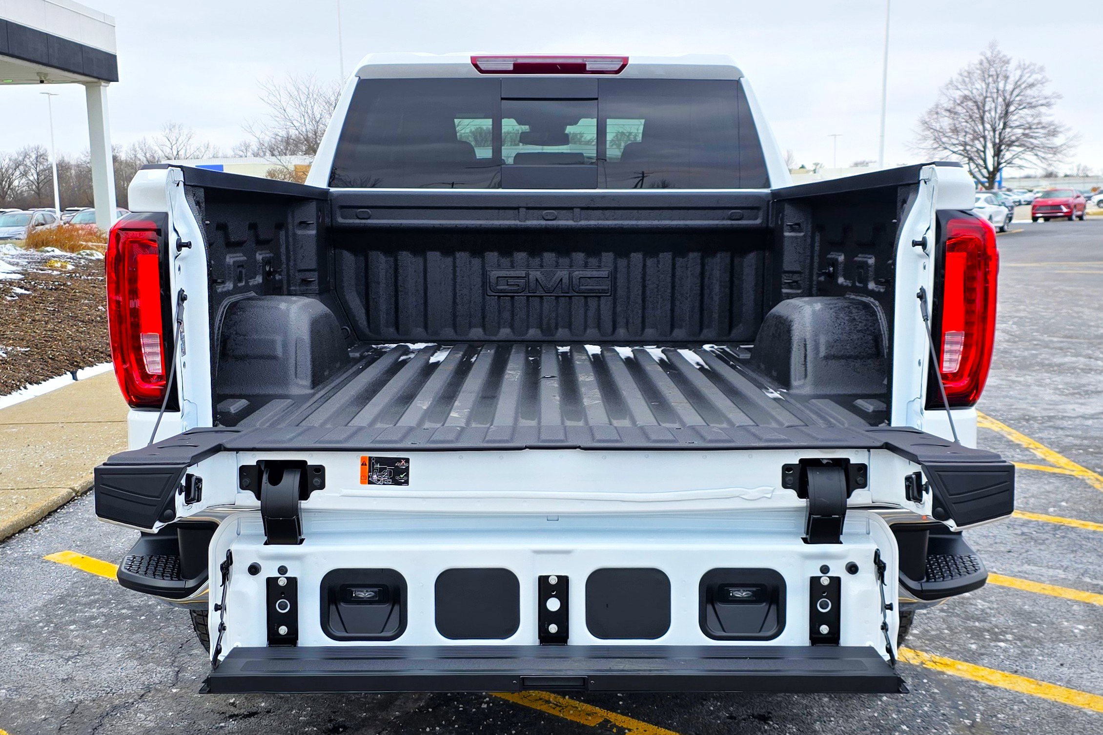 New 2026 GMC Sierra 1500 SLT w/ SLT Premium Plus Package image 8