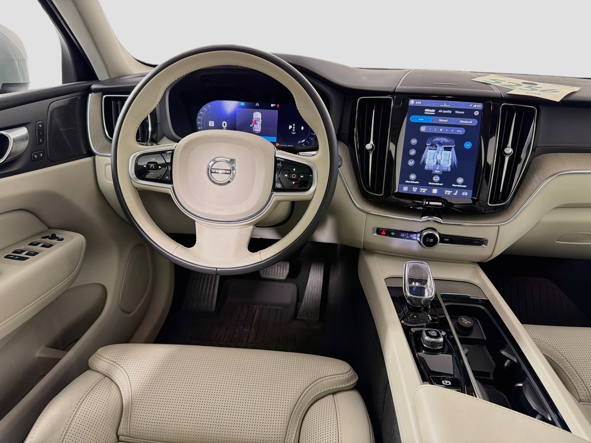 Certified 2023 Volvo XC60 B5 Ultimate w/ Climate Package FWD image 25