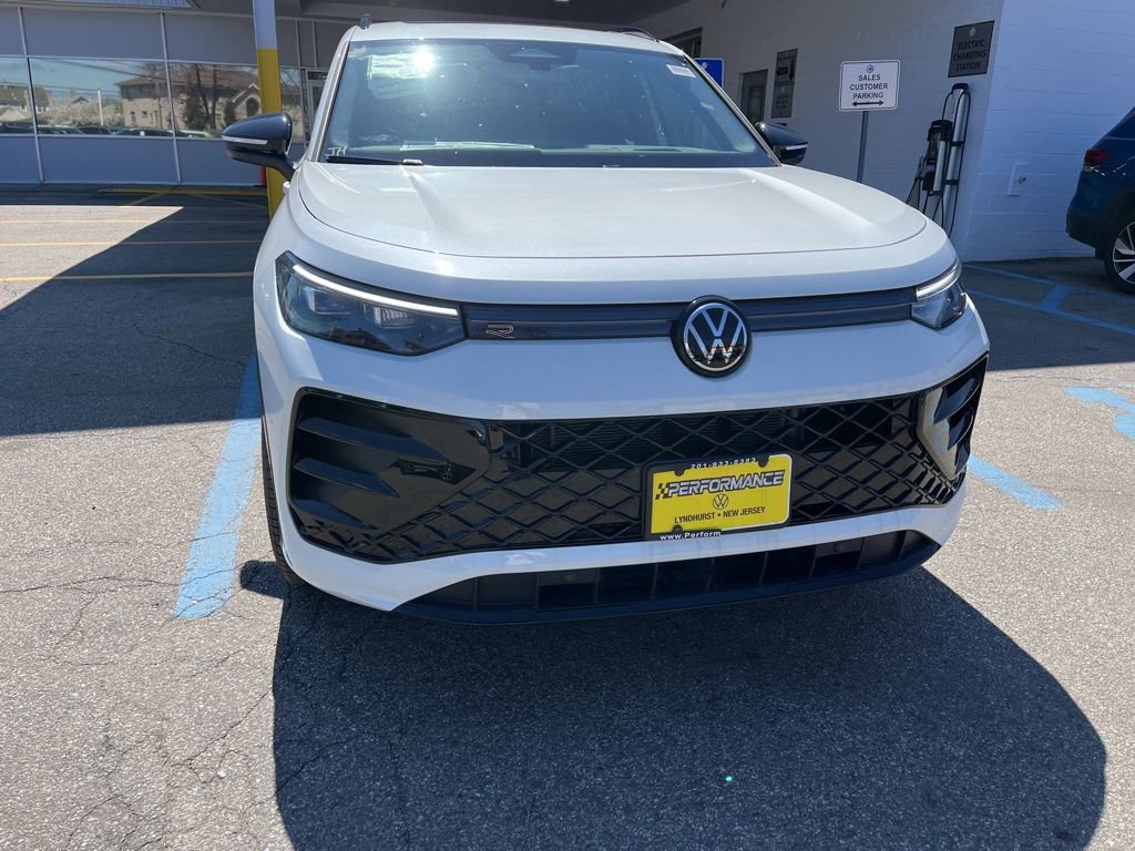 New 2026 Volkswagen Tiguan SE R-Line image 7
