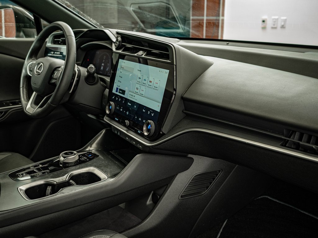 Certified 2023 Lexus RZ 450e Premium w/ Technology Package image 21