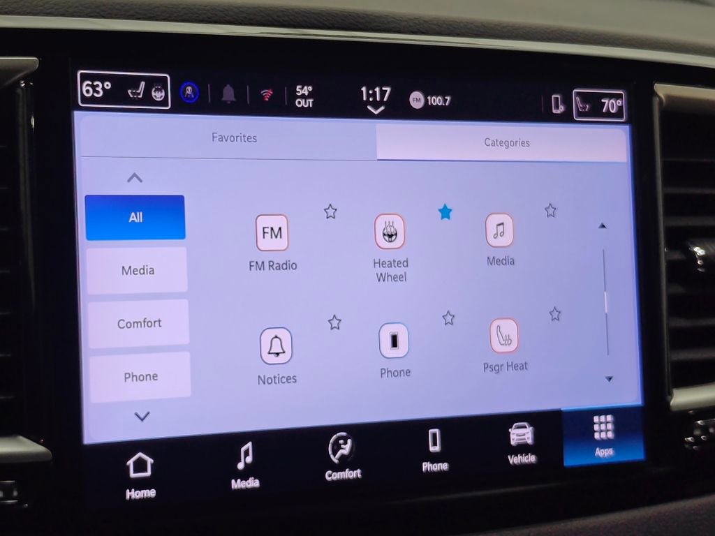 Used 2025 Chrysler Pacifica Select image 48