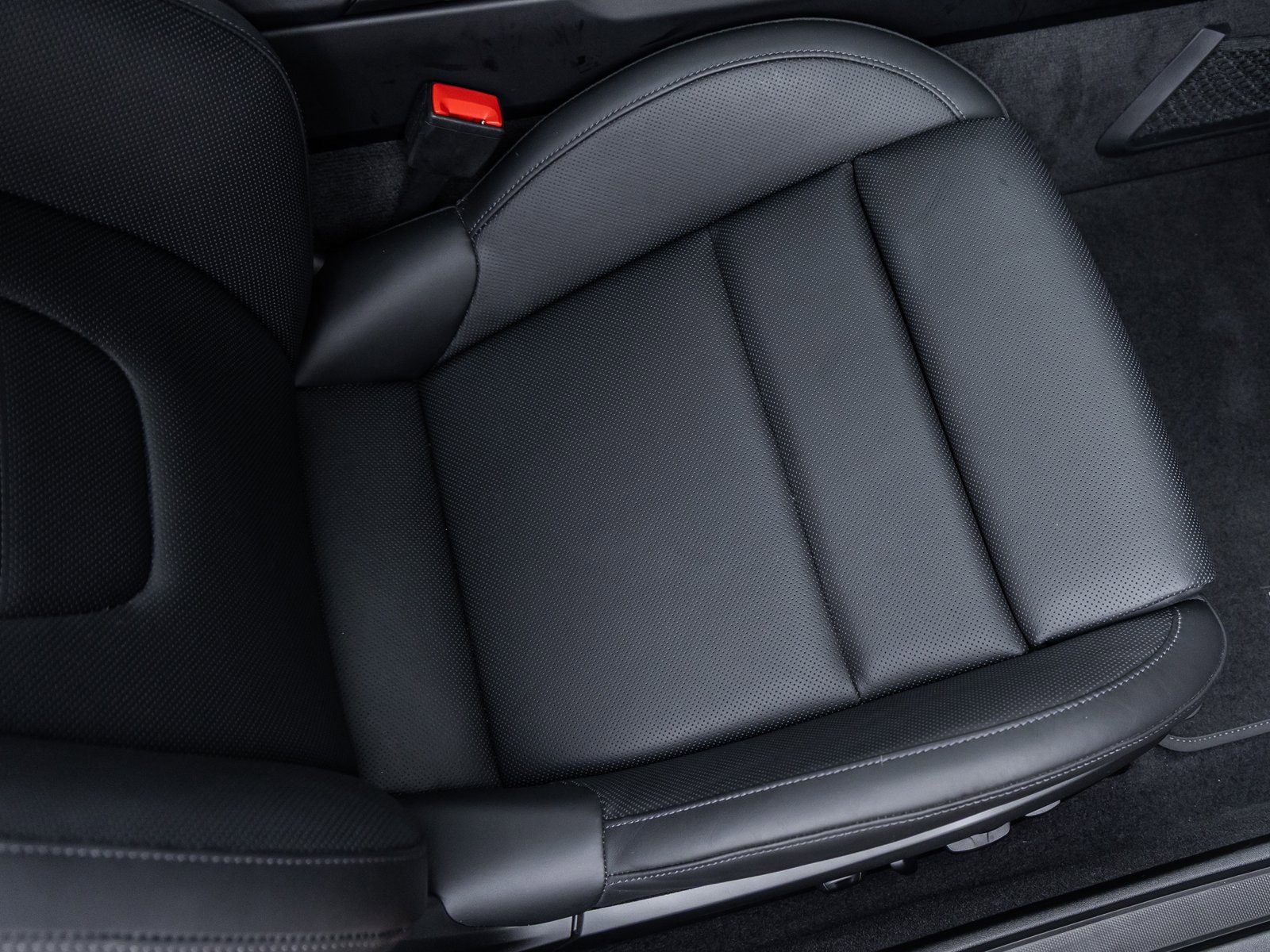 Certified 2023 Porsche 911 Turbo S image 39