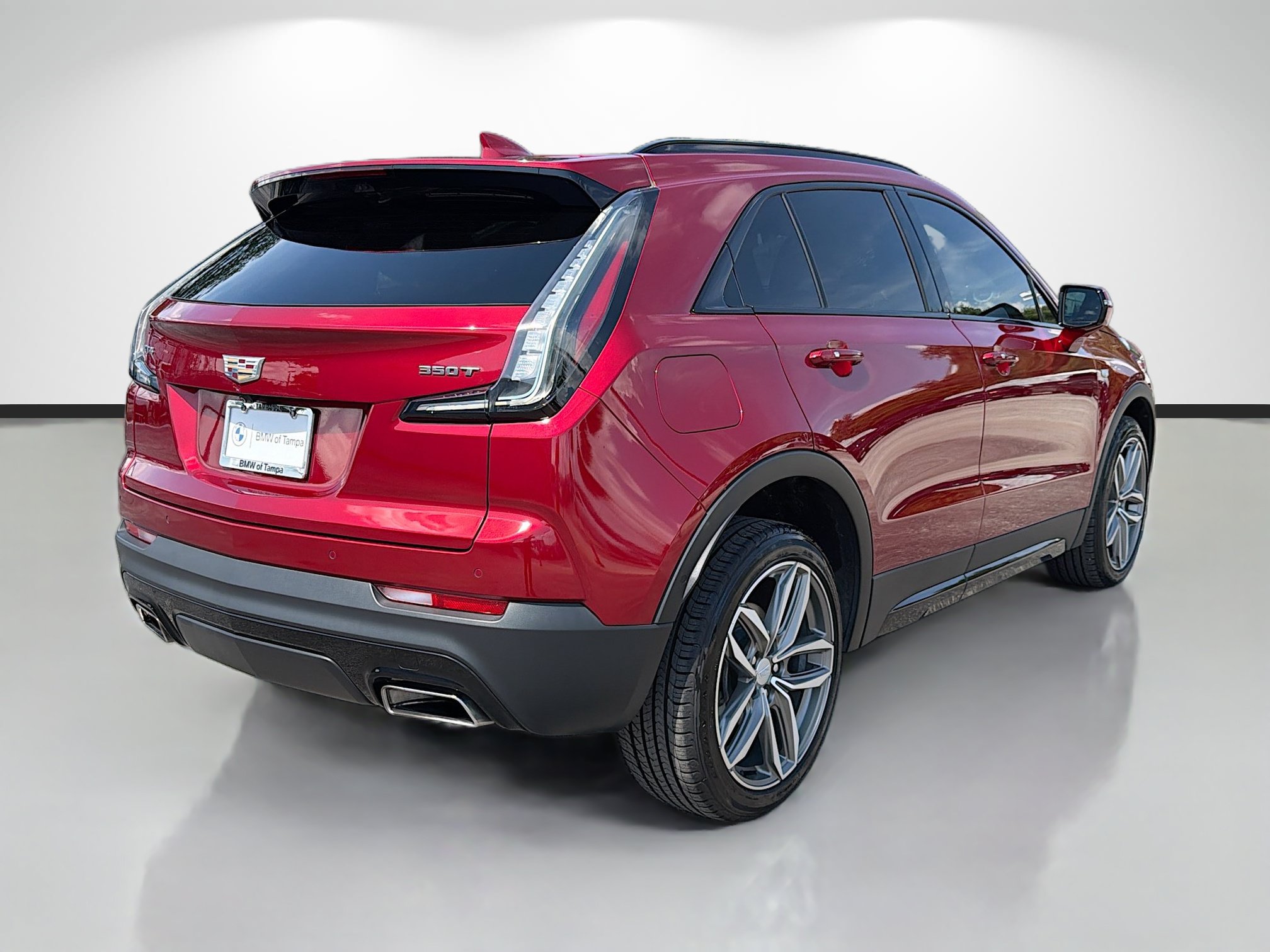 Used 2022 Cadillac XT4 Sport w/ Comfort Package FWD image 3
