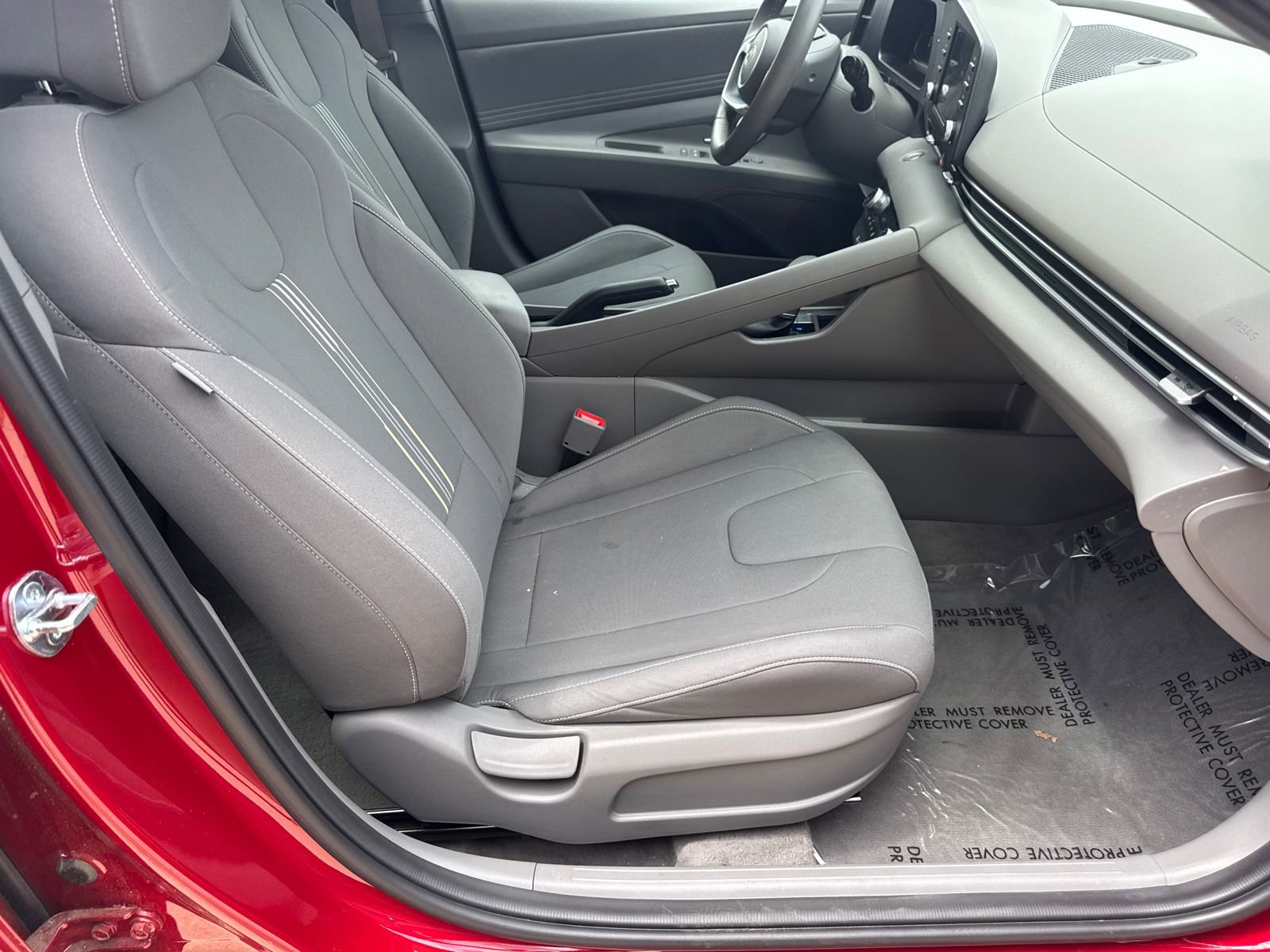 Certified 2025 Hyundai Elantra Sport FWD image 13