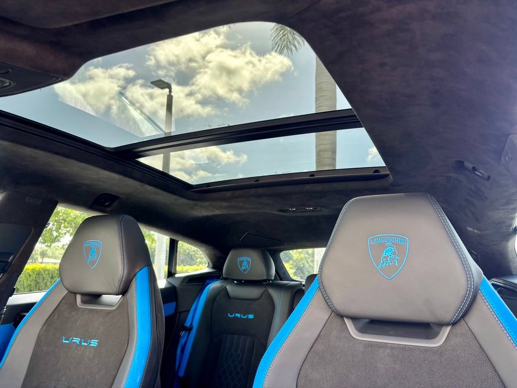 Used 2024 Lamborghini Urus S AWD/4WD image 31