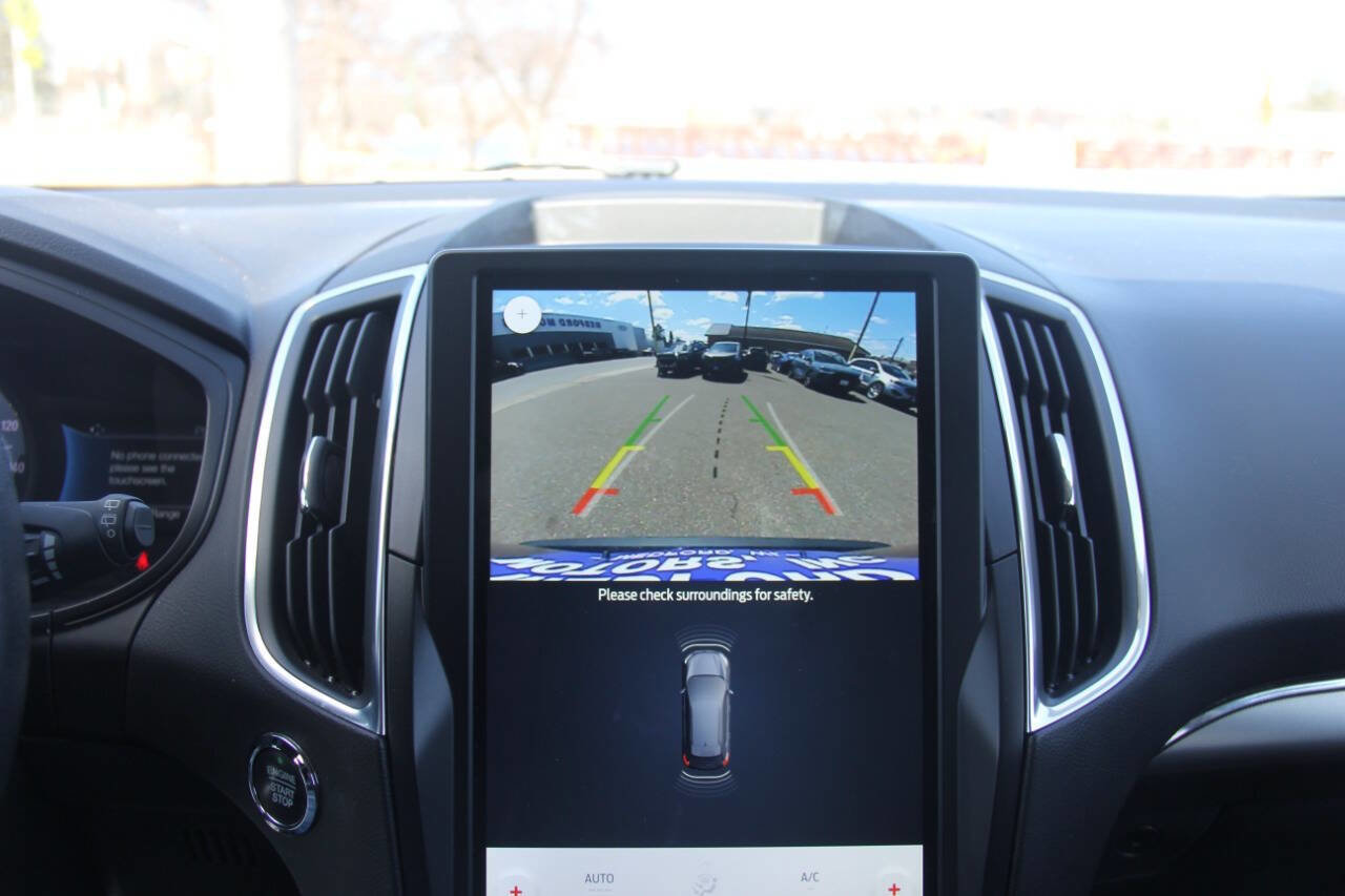 Certified 2024 Ford Edge Titanium AWD/4WD image 27