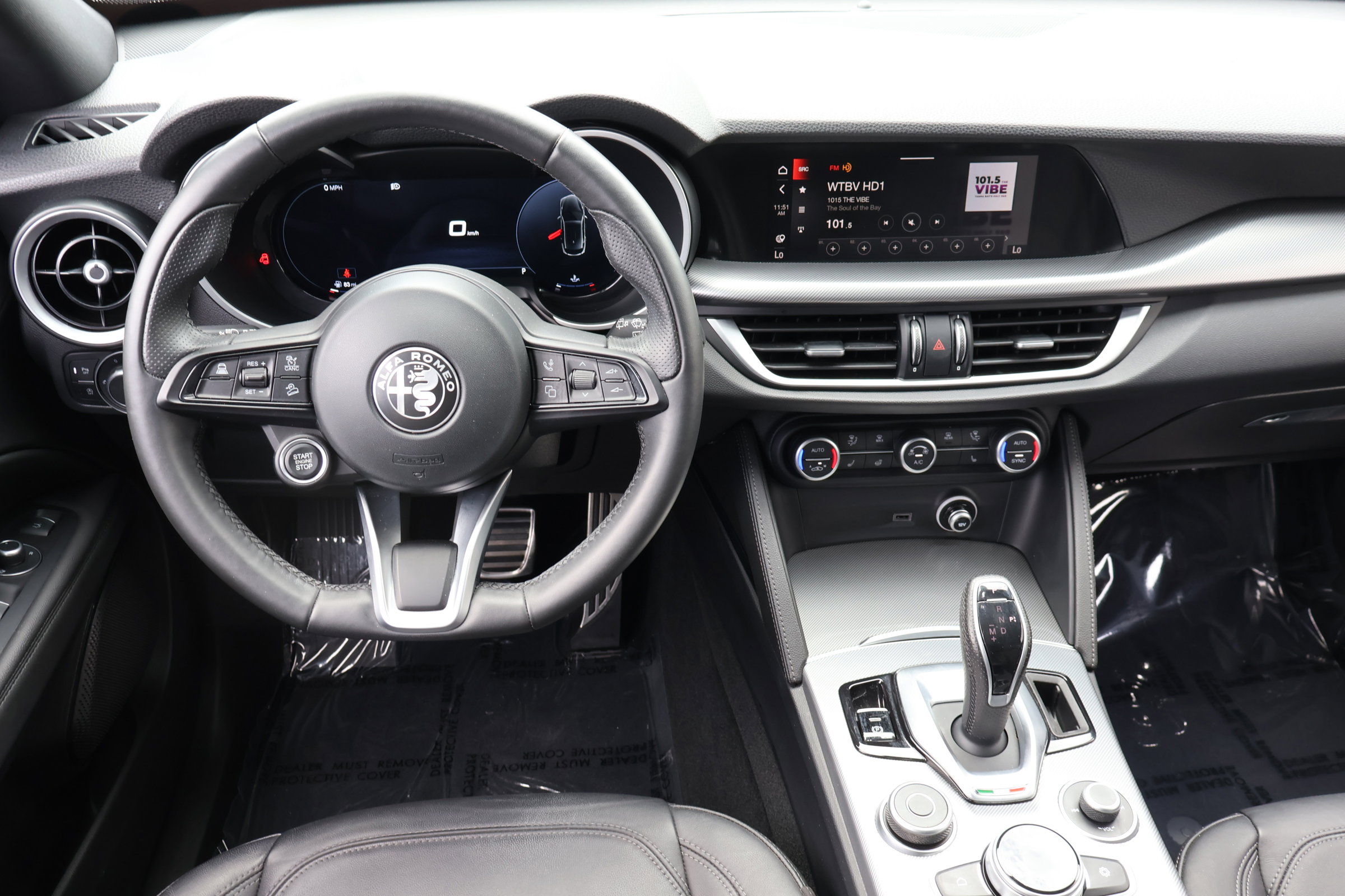 Used 2024 Alfa Romeo Stelvio Ti AWD/4WD image 19