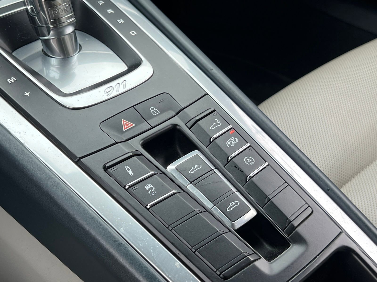 Certified 2019 Porsche 911 Targa 4 AWD/4WD image 30