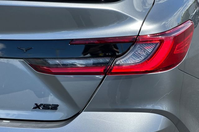 Used 2025 Toyota Camry XSE FWD image 29