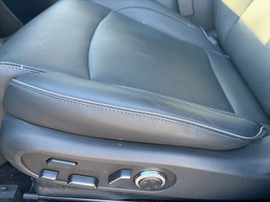 Used 2025 Genesis GV60 Advanced image 16