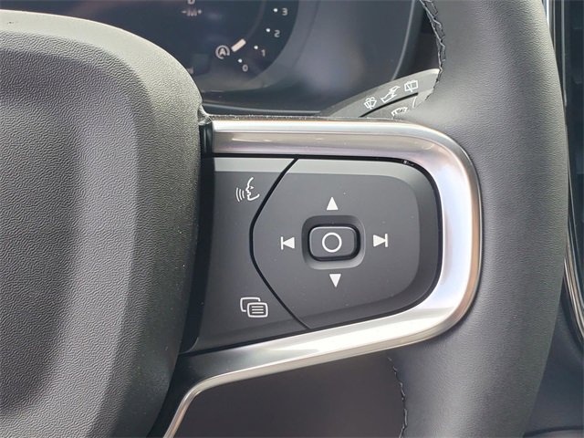 New 2026 Volvo XC40 B5 Core w/ Climate Package image 19