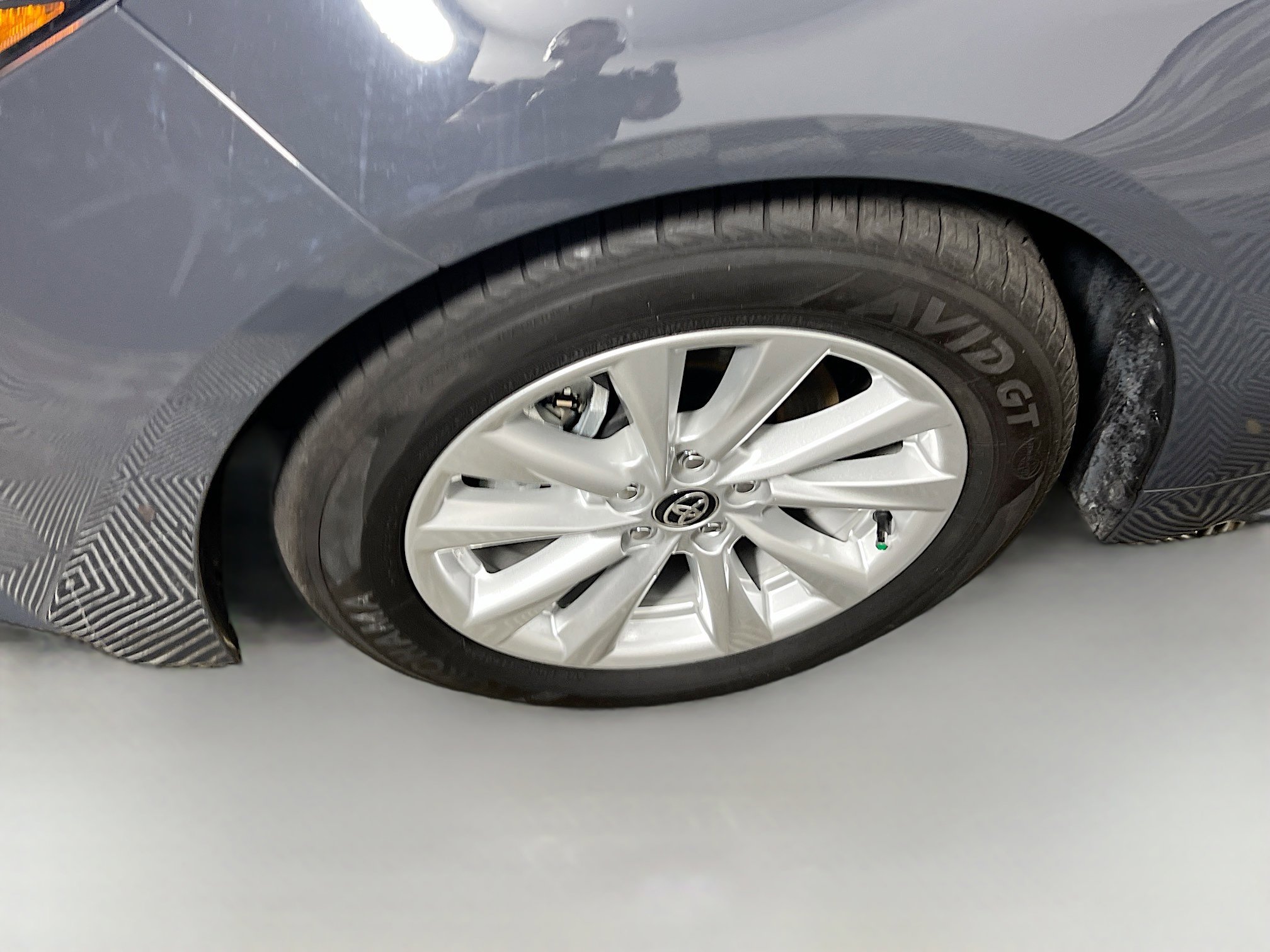 Used 2025 Toyota Corolla LE w/ LE Premium Package image 14