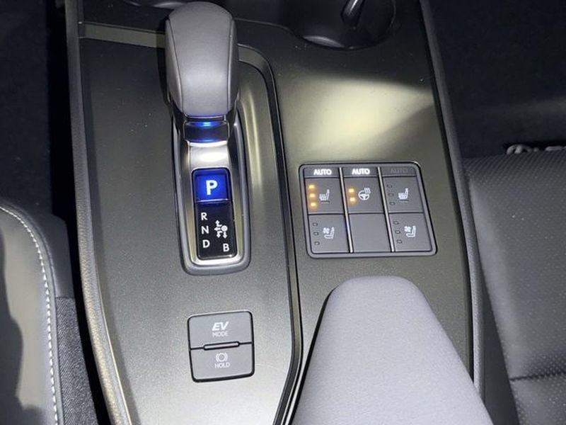 New 2025 Lexus UX 300h AWD image 15