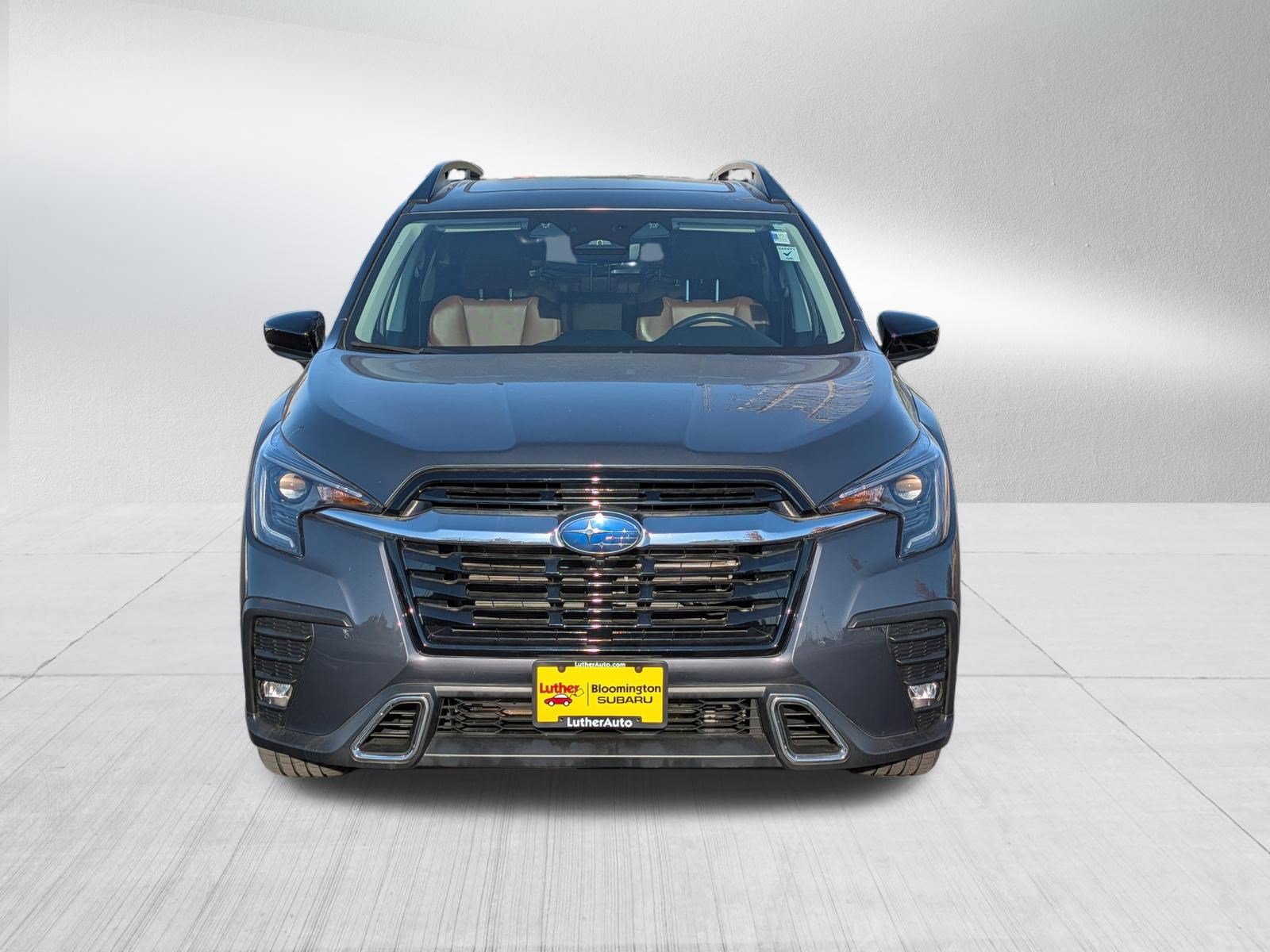 Used 2024 Subaru Ascent Touring AWD/4WD image 2