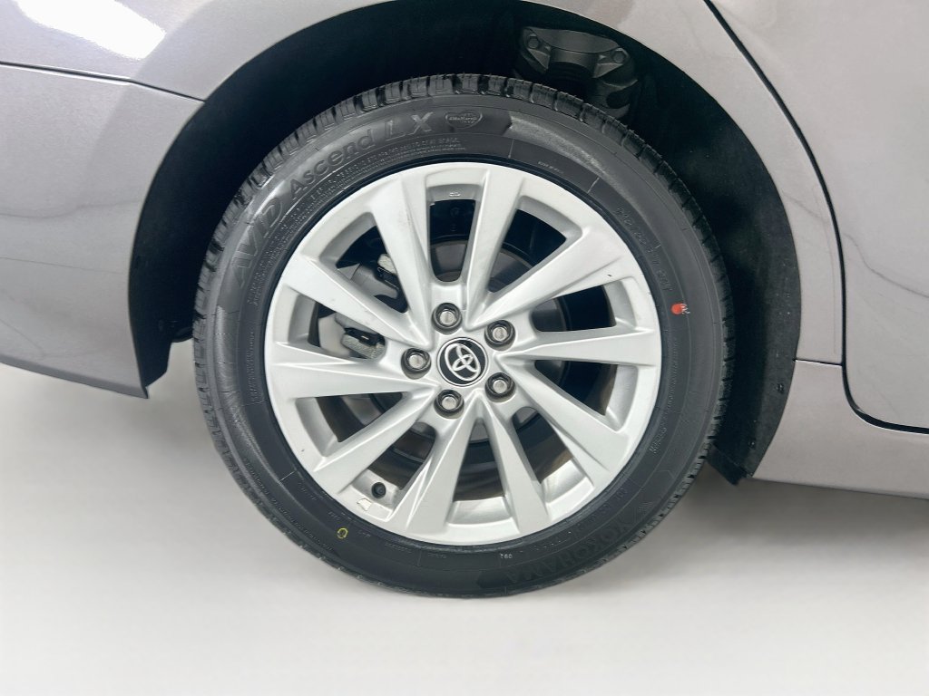 Used 2024 Toyota Camry LE FWD image 31