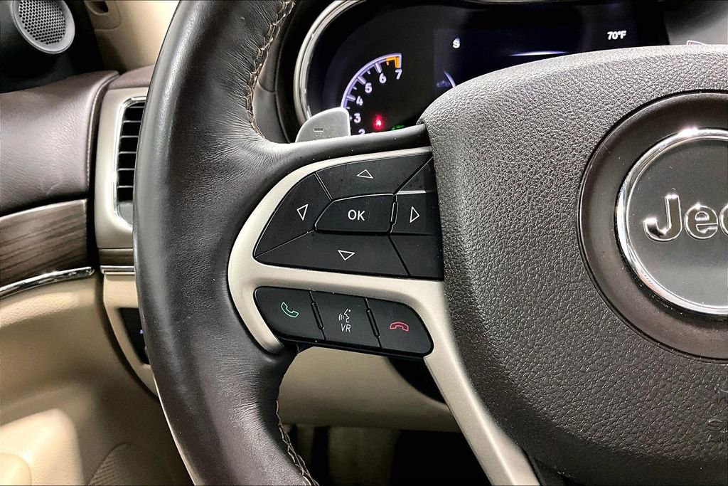 Used 2017 Jeep Grand Cherokee Overland w/ Jeep Active Safety Group image 24