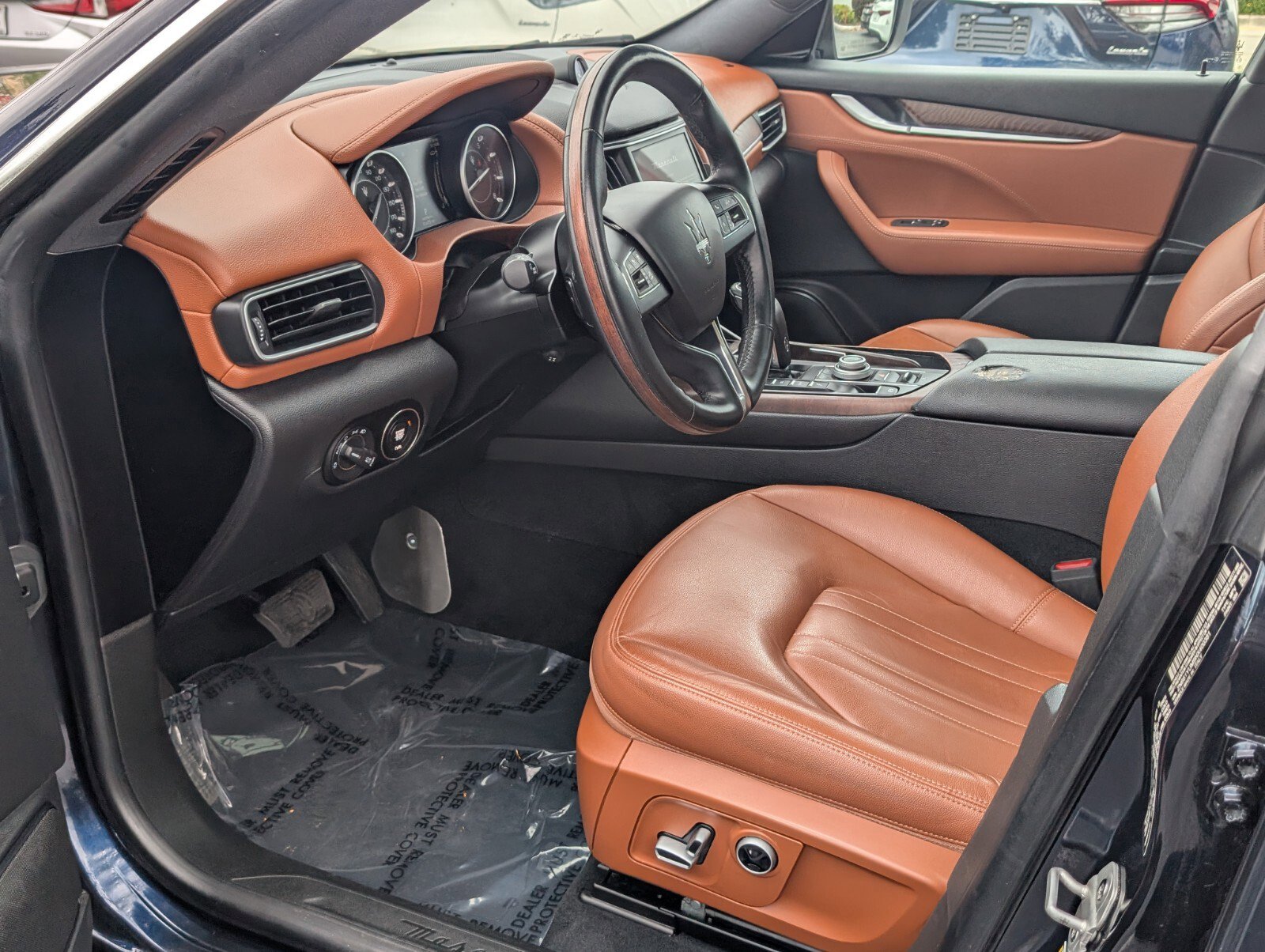 Used 2022 Maserati Levante Modena image 11