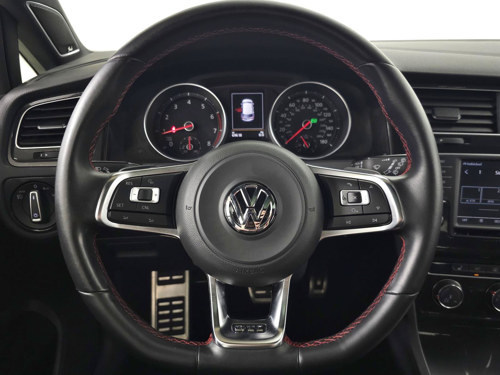 Used 2016 Volkswagen GTI SE FWD image 16