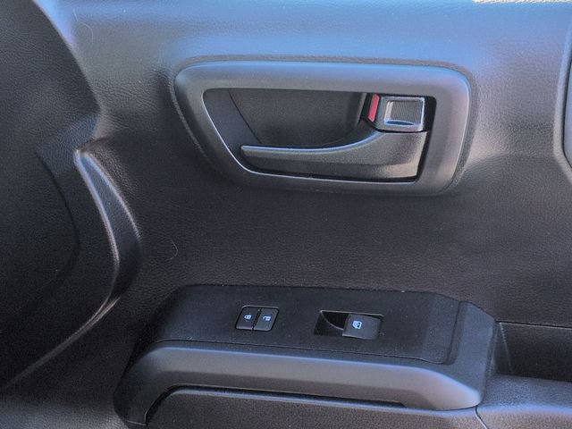 Used 2020 Toyota Tacoma SR w/ SR Convenience Package RWD image 33